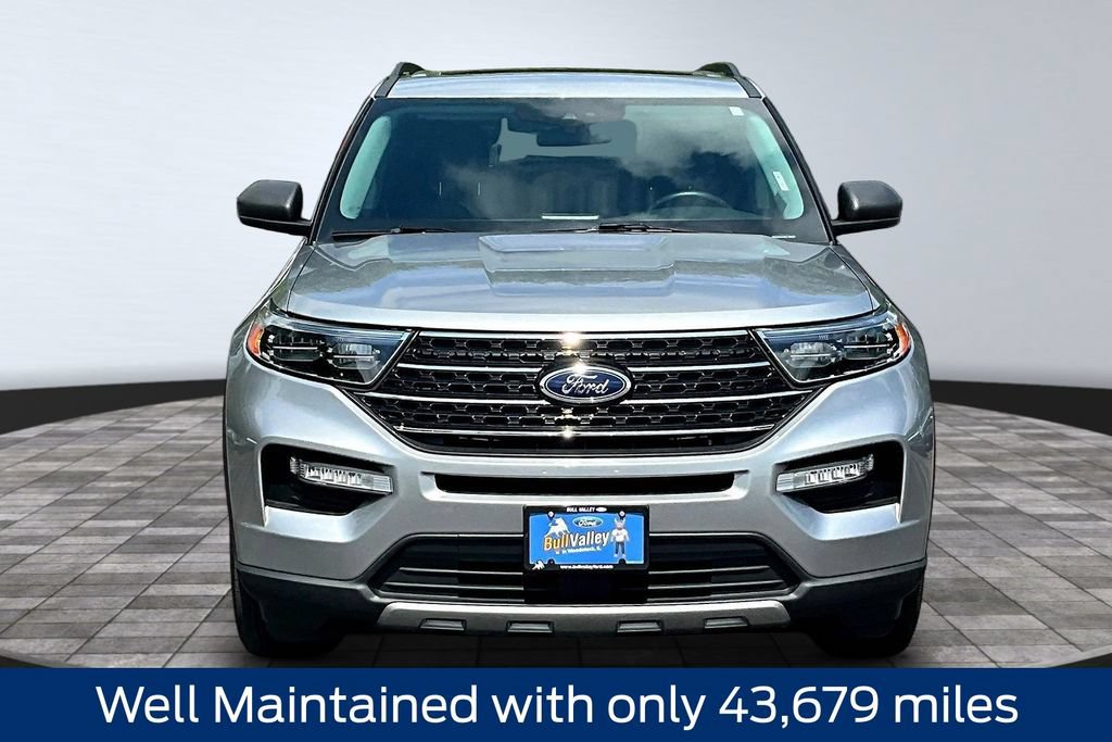 Certified 2023 Ford Explorer XLT w/ Equipment Group 202A AWD/4WD image 2