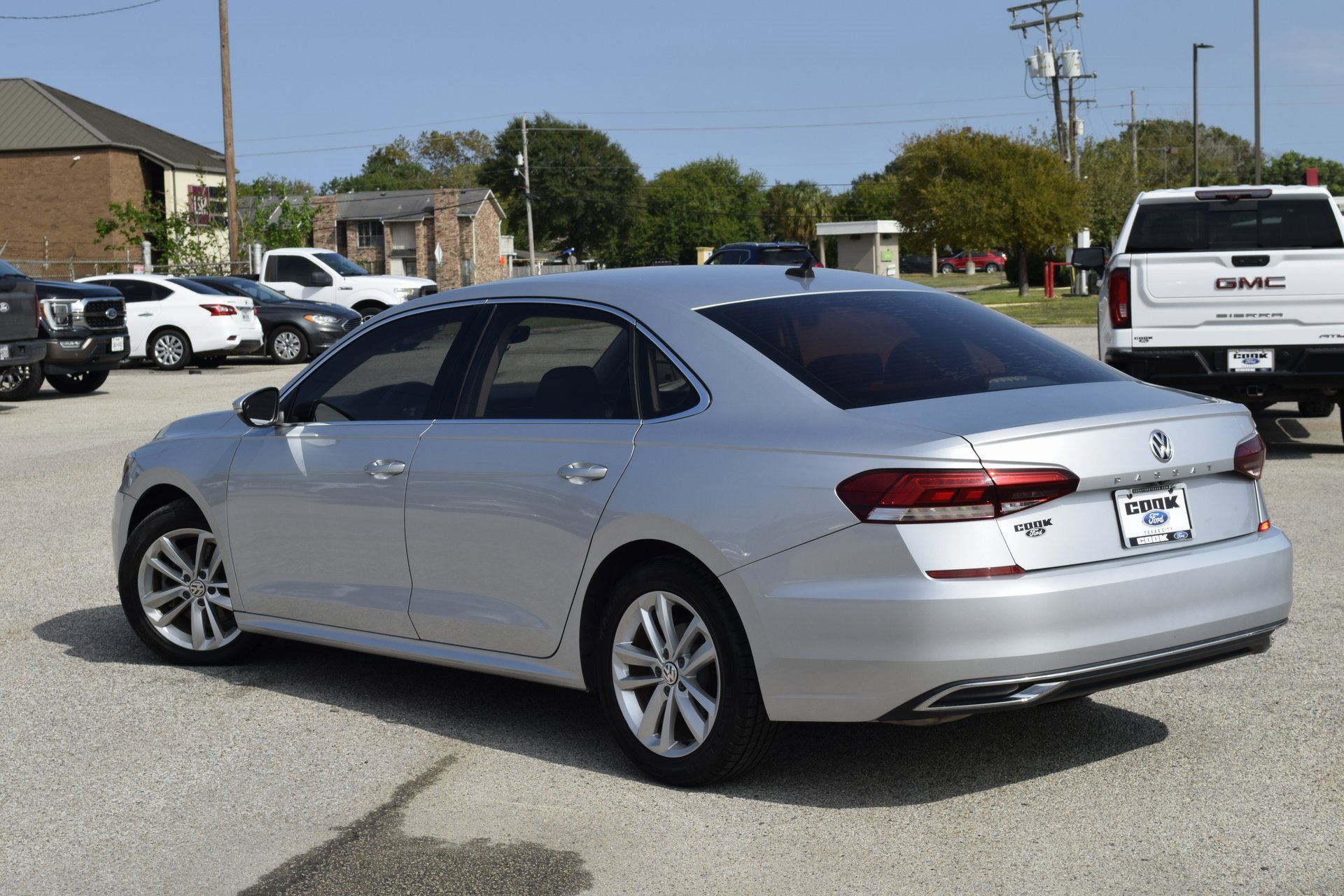 Used 2020 Volkswagen Passat 2.0T SE image 8