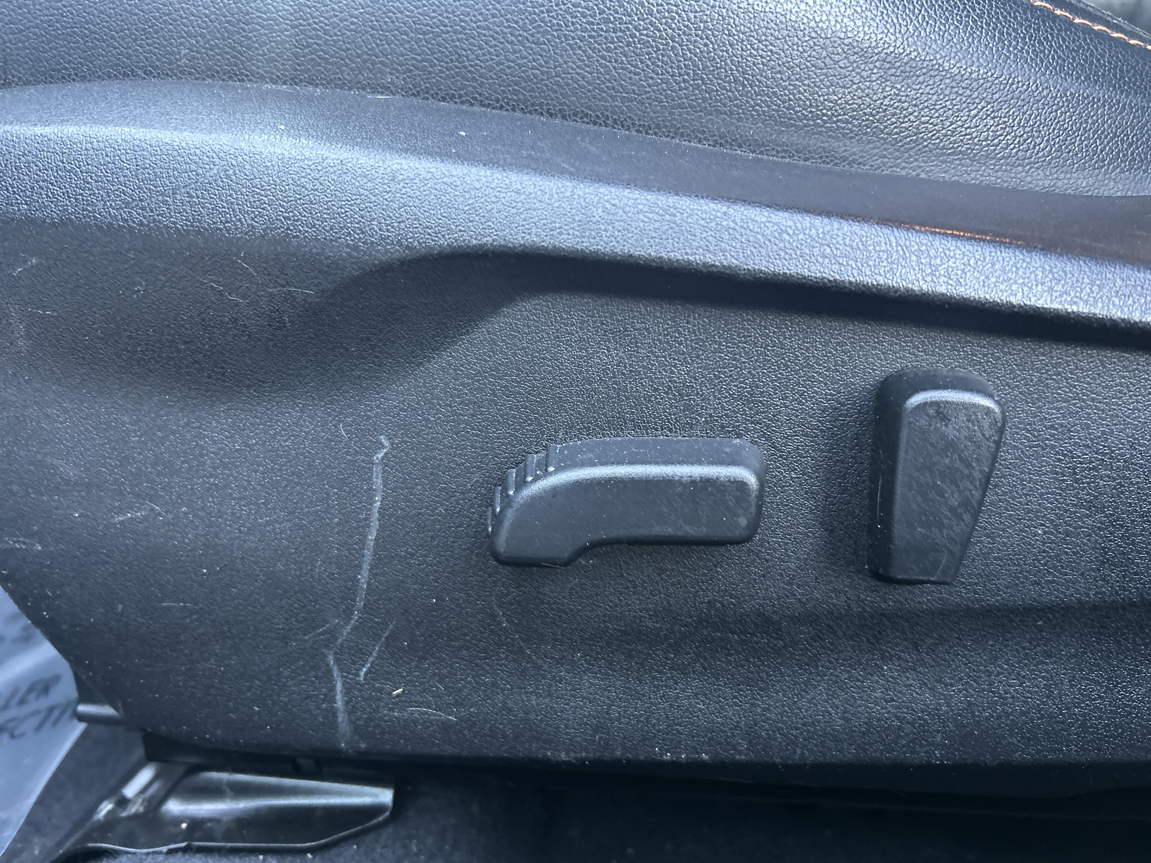 Used 2020 Subaru Crosstrek 2.0i Limited w/ Moonroof Package w/Navigation image 13