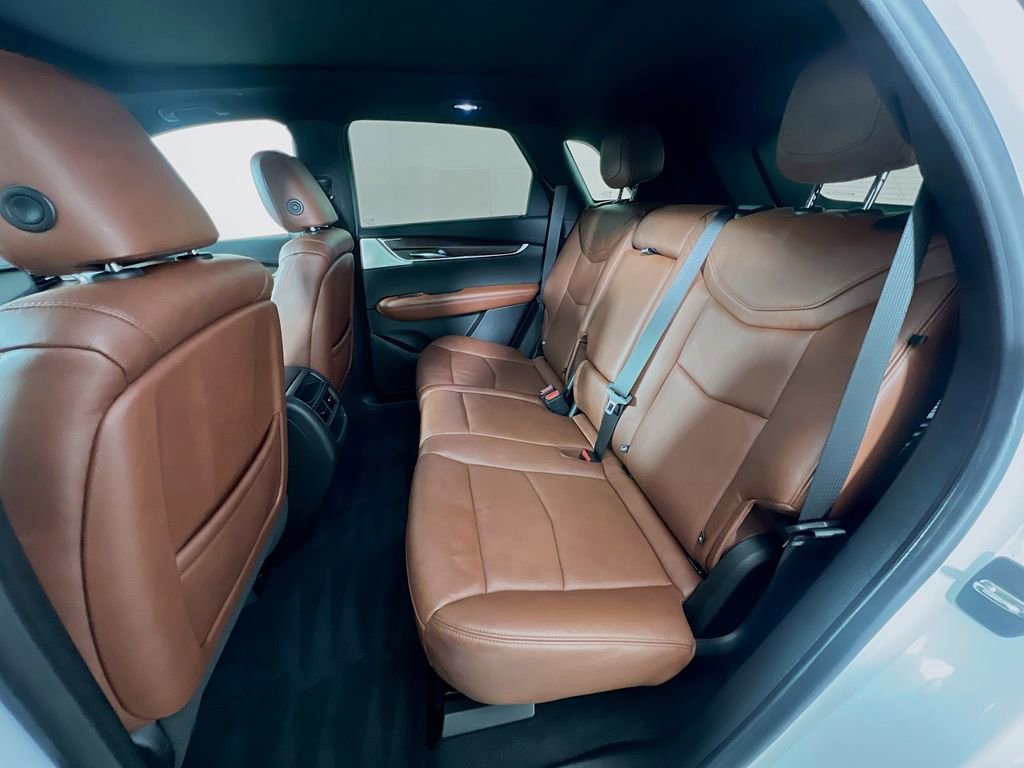 Used 2021 Cadillac XT5 Sportv w/ LPO, Floor Liner Package AWD/4WD image 28