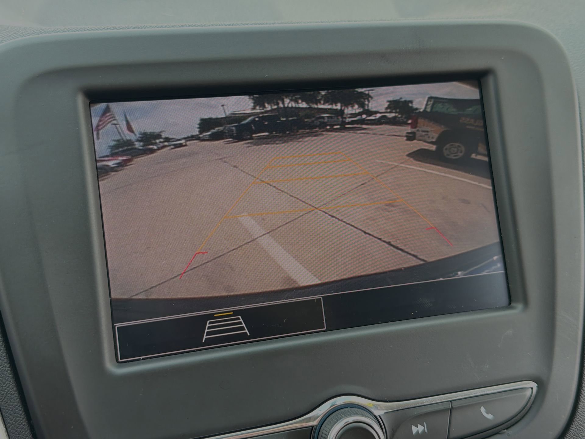 Used 2024 Chevrolet Equinox LT FWD image 17