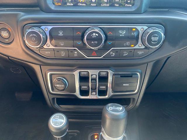 Used 2018 Jeep Wrangler Unlimited Sahara AWD/4WD image 20