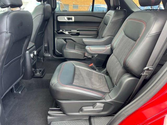Certified 2024 Ford Explorer ST-Line w/ Class IV Trailer Tow Package AWD/4WD image 23