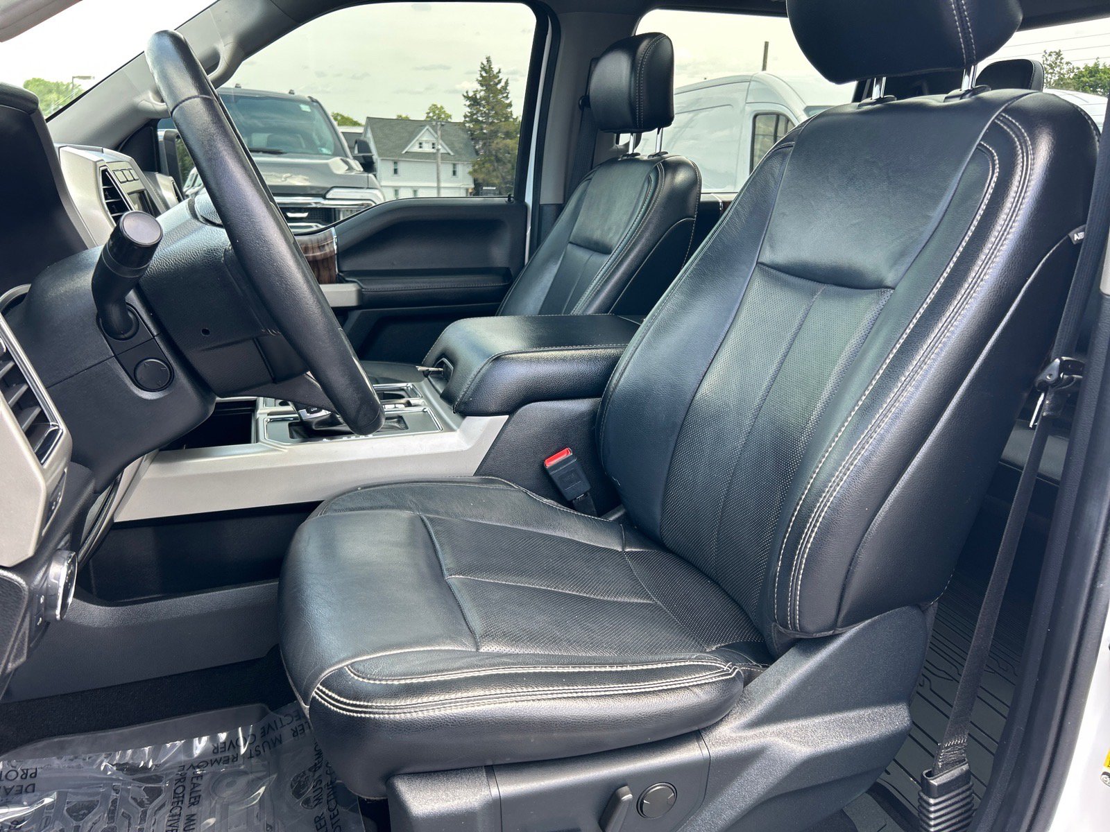 Certified 2020 Ford F150 Lariat w/ Equipment Group 502A Luxury AWD/4WD image 10