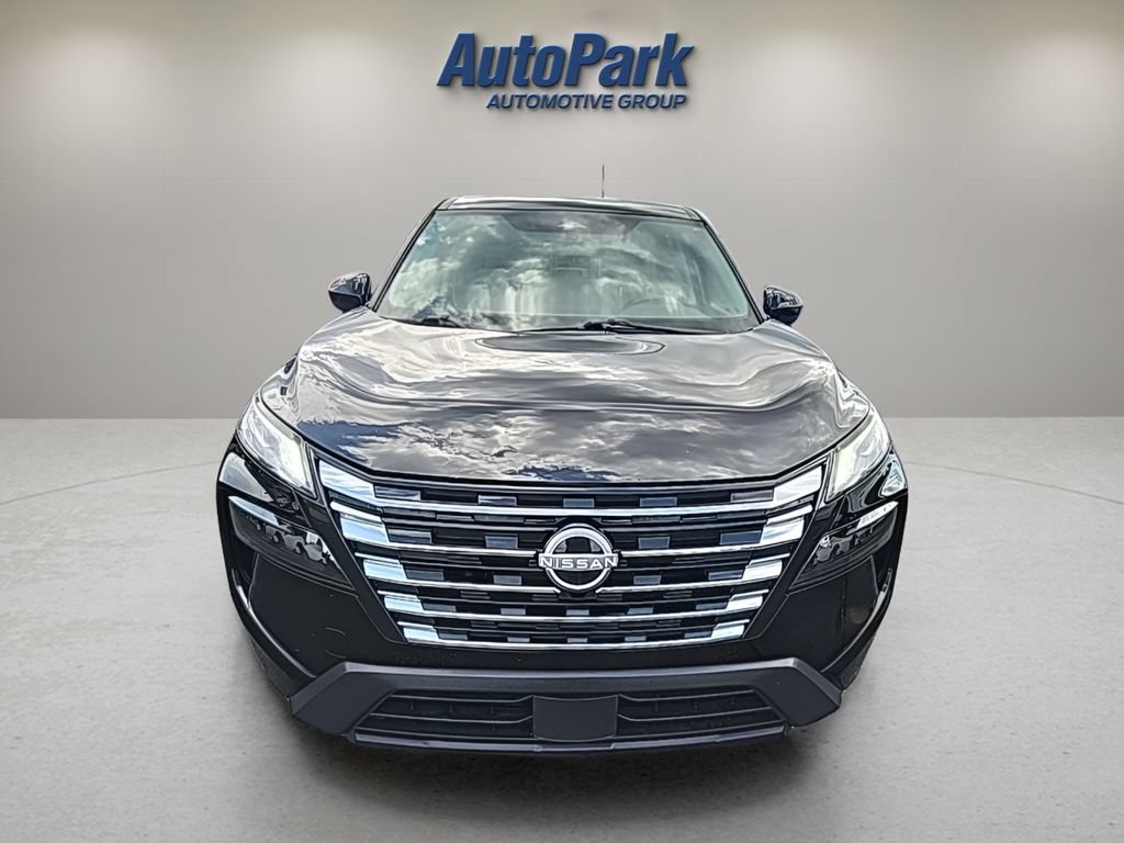 Used 2025 Nissan Rogue SV AWD/4WD image 9