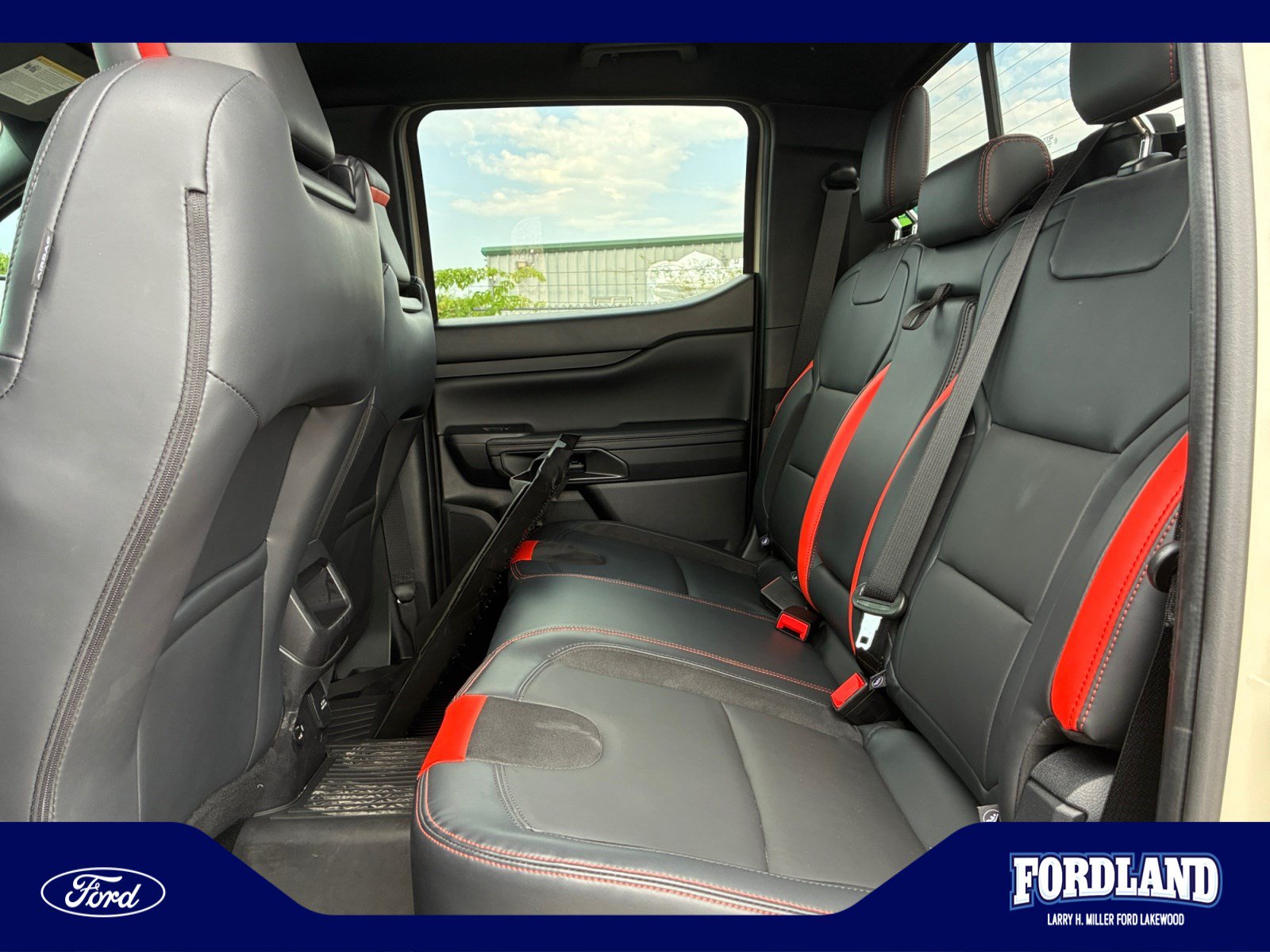 Certified 2025 Ford Ranger Raptor AWD/4WD image 17