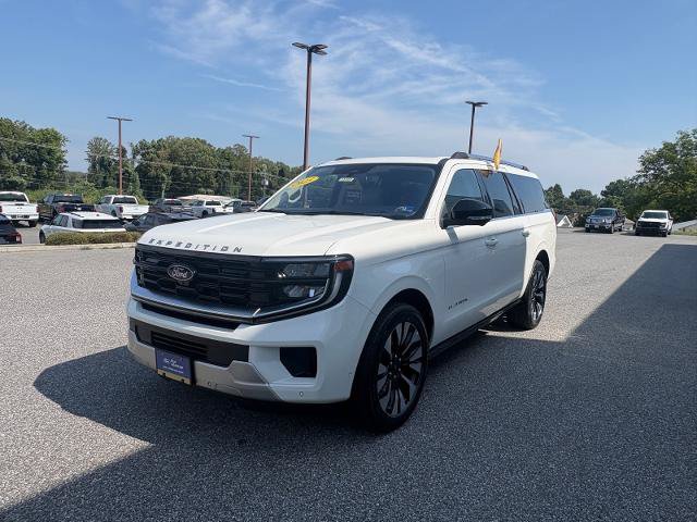 Certified 2025 Ford Expedition Max Platinum w/ Driver's Package AWD/4WD image 7