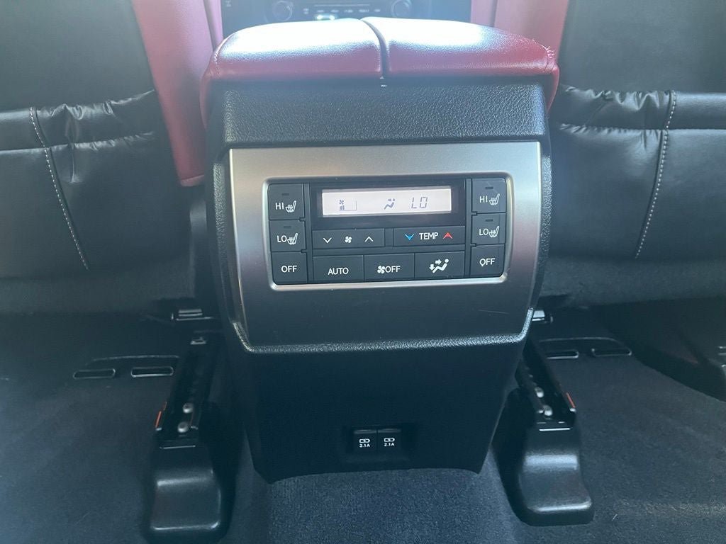 Used 2023 Lexus GX 460 Premium w/ Accessory Package AWD/4WD image 15