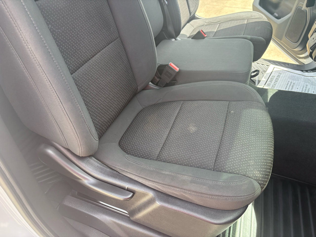 Used 2020 Chevrolet Silverado 1500 Custom w/ Custom Value Package image 53