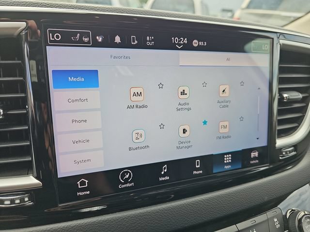 Used 2023 Chrysler Pacifica Touring-L FWD image 27