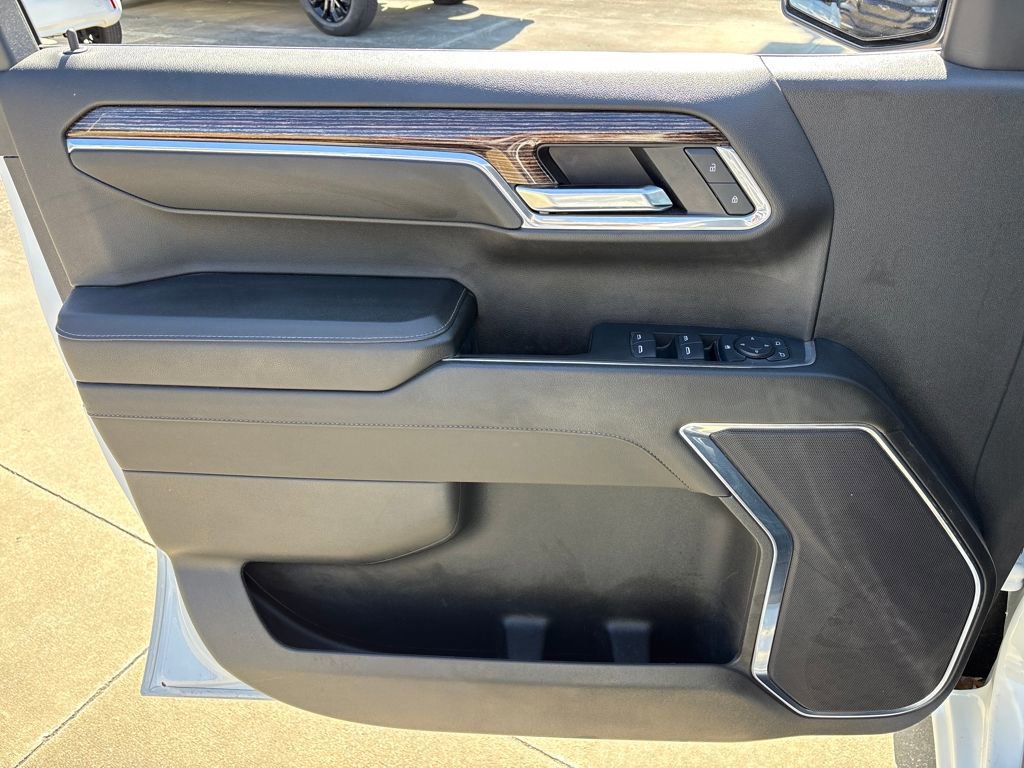 Used 2024 GMC Sierra 1500 SLE w/ Preferred Package image 15