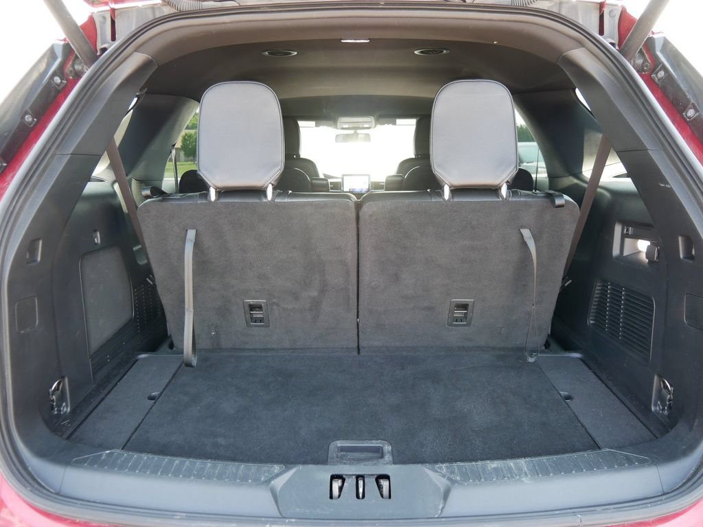 Certified 2022 Ford Explorer ST-Line AWD/4WD image 12