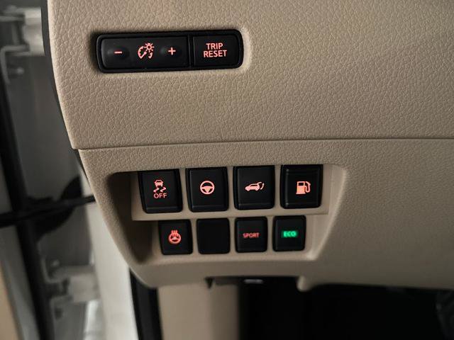 Used 2019 Nissan Rogue SL FWD image 18