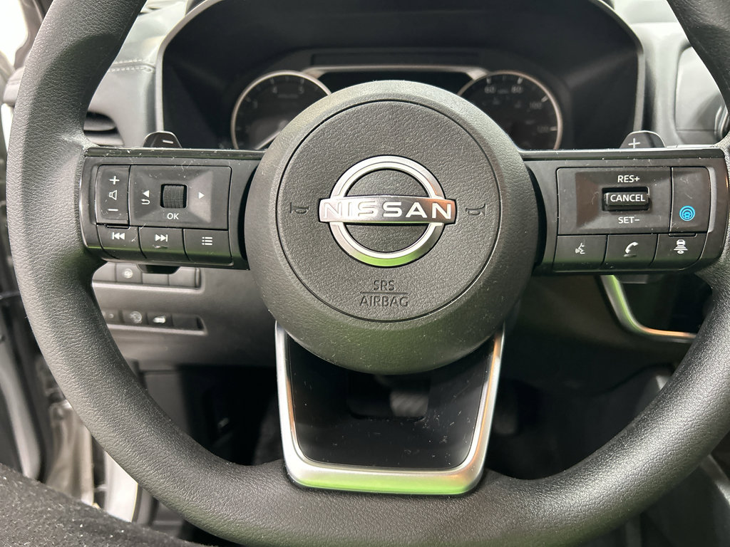 Used 2024 Nissan Rogue S FWD image 13