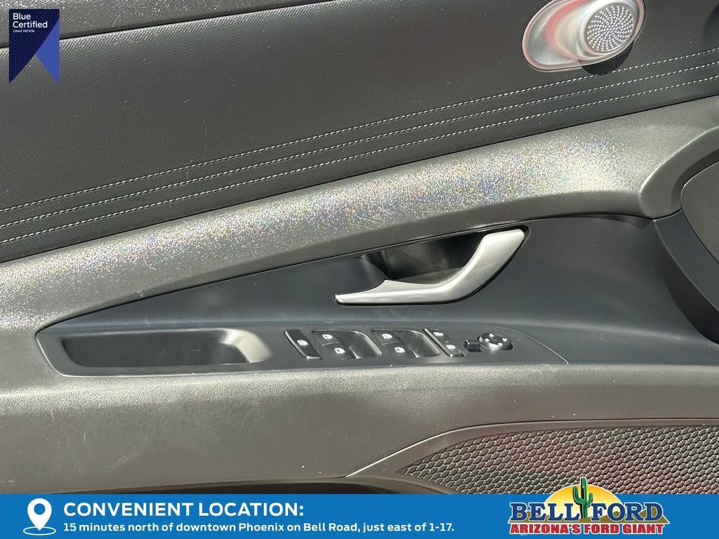 Used 2022 Hyundai Elantra SEL image 15