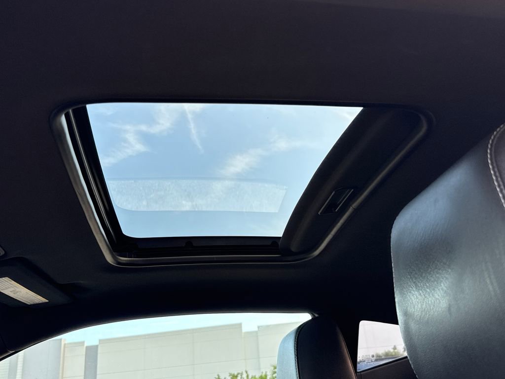 Used 2017 Chevrolet Camaro SS image 8