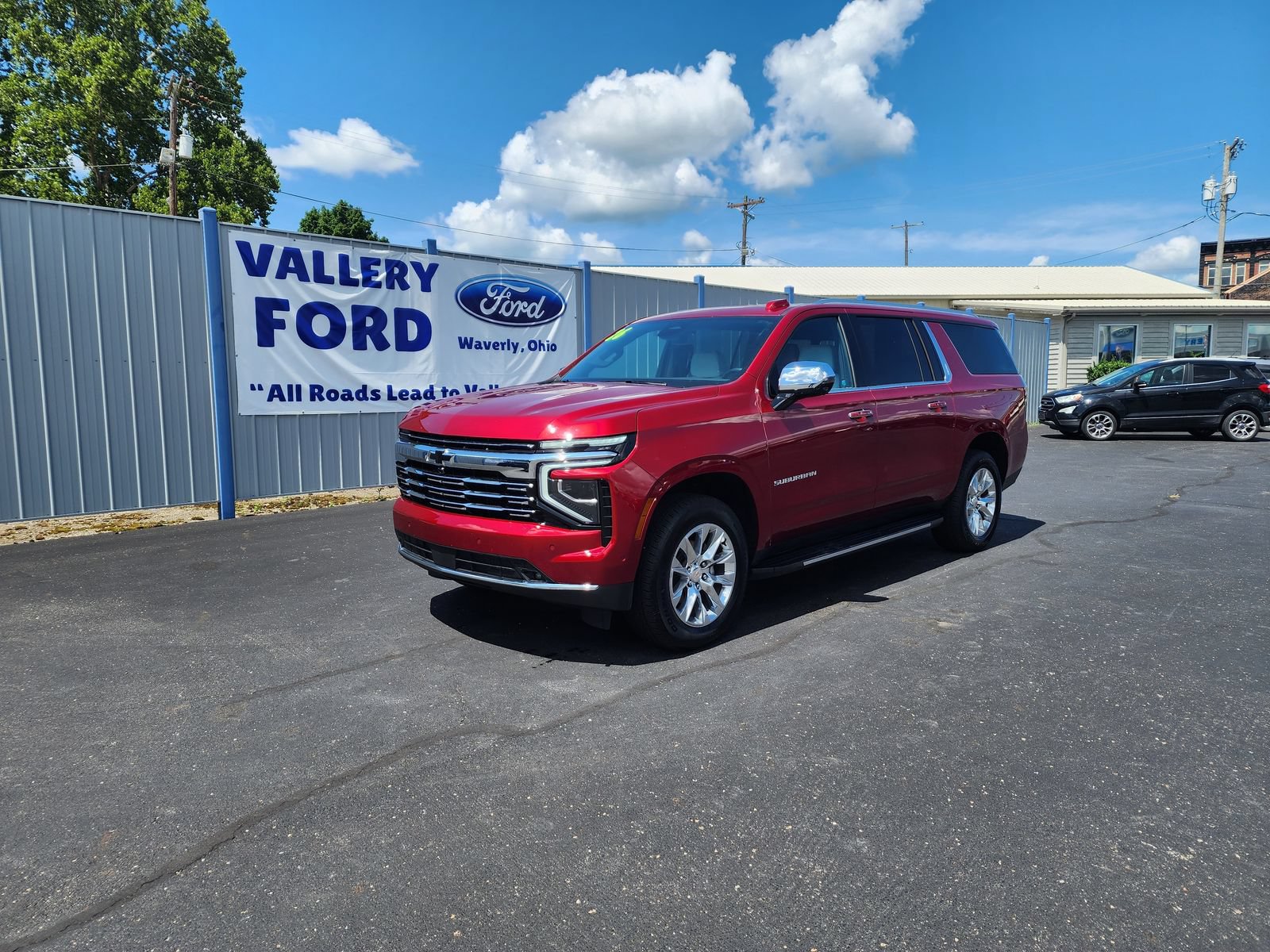 Used 2026 Chevrolet Suburban Premier w/ Sun And Tow Package AWD/4WD image 1