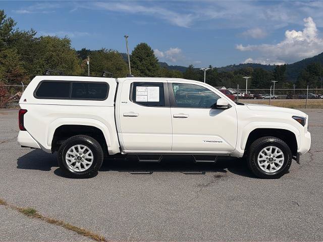 Used 2024 Toyota Tacoma SR5 AWD/4WD image 2