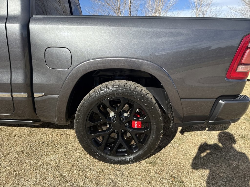 Used 2019 RAM 1500 Limited image 33