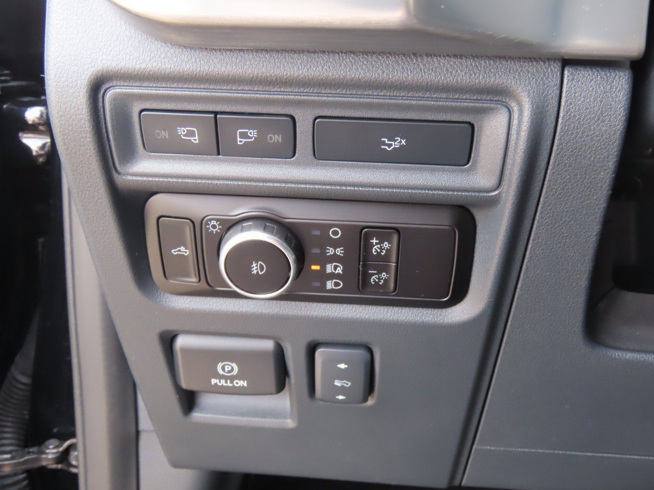Certified 2023 Ford F150 Lariat AWD/4WD image 25