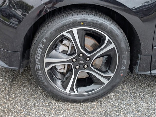 Certified 2023 Ford Edge ST image 4