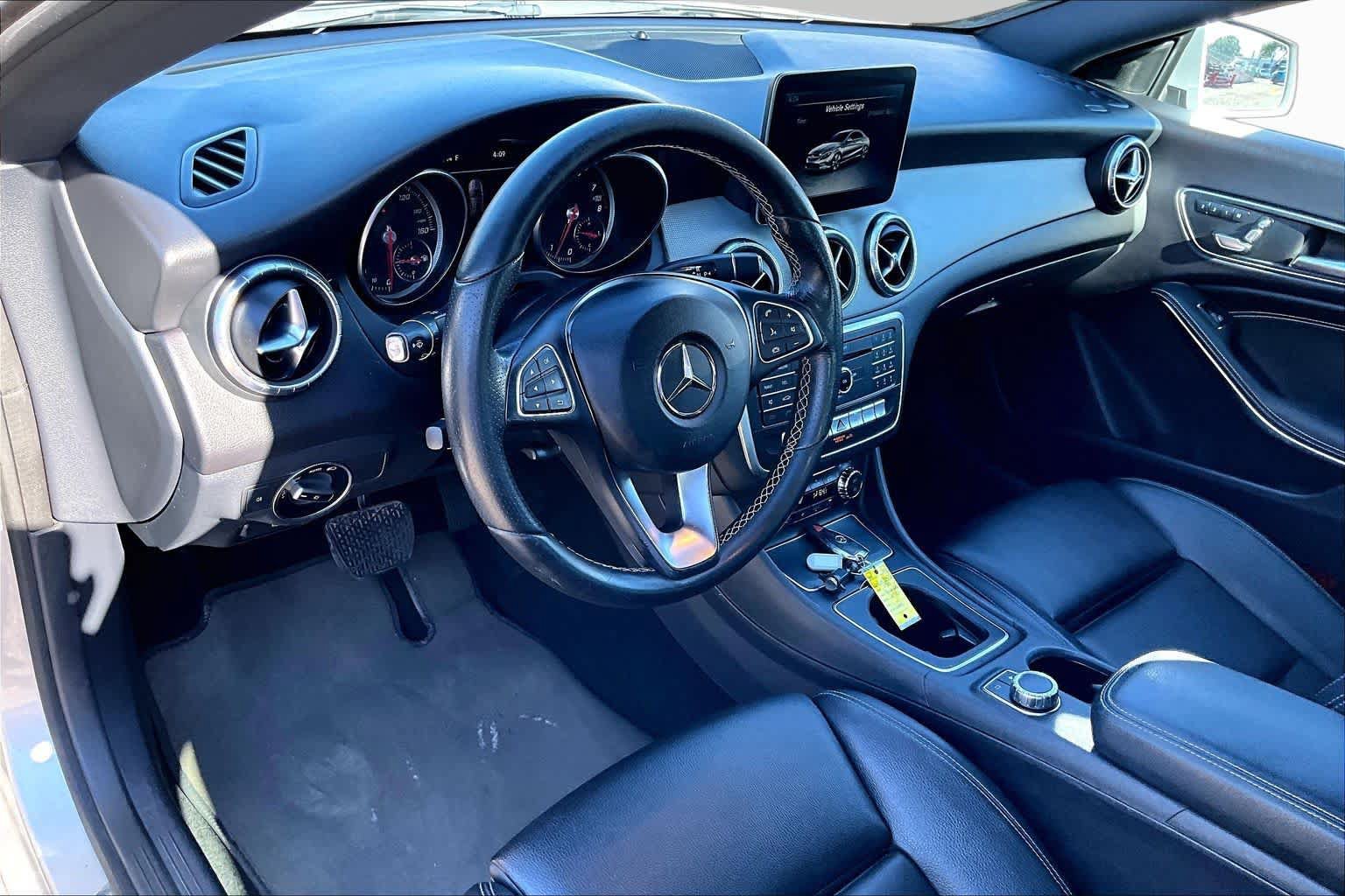 Used 2018 Mercedes-Benz CLA 250 image 18
