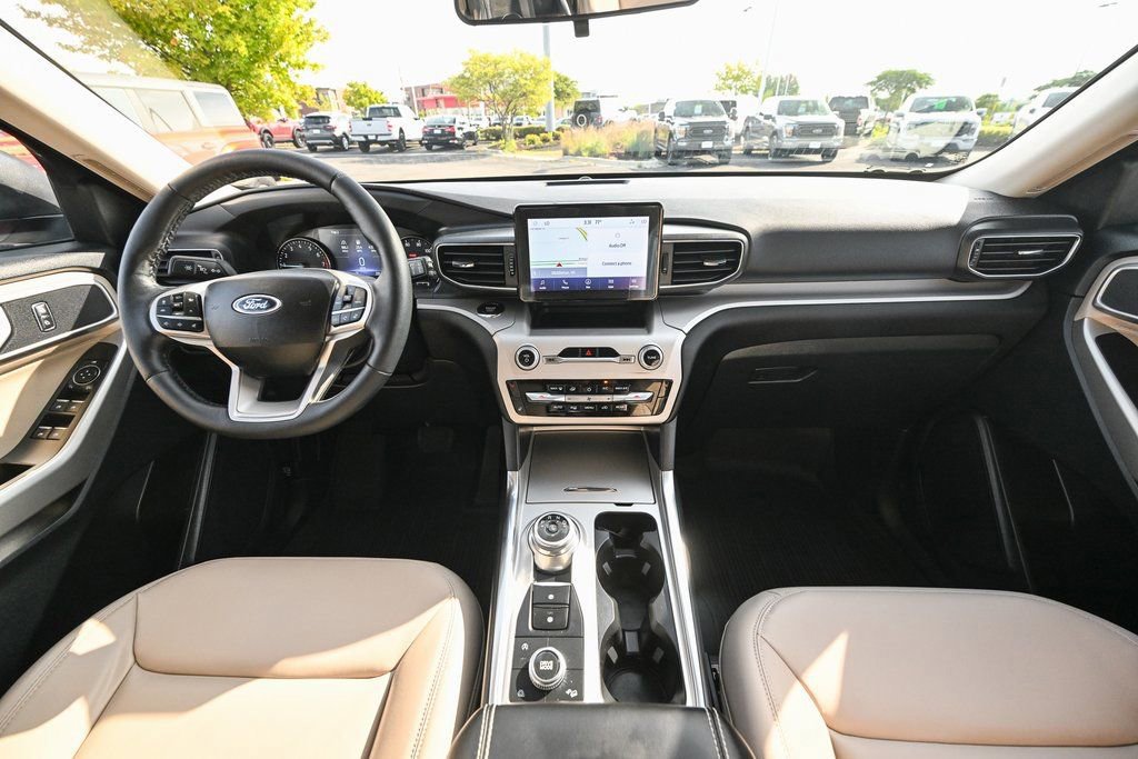Certified 2023 Ford Explorer XLT w/ Equipment Group 202A image 35