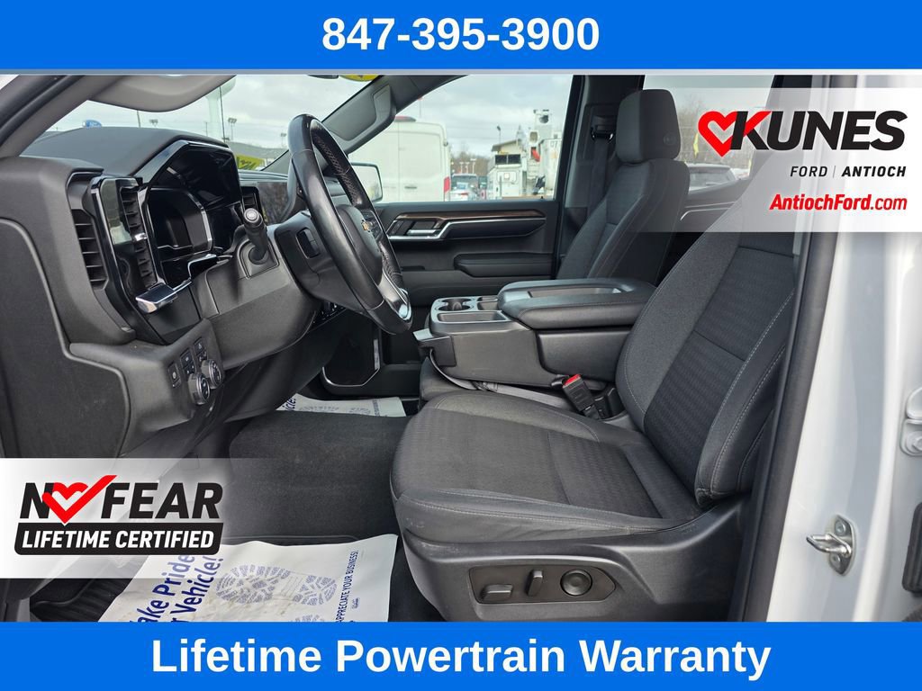 Used 2023 Chevrolet Silverado 1500 LT image 16