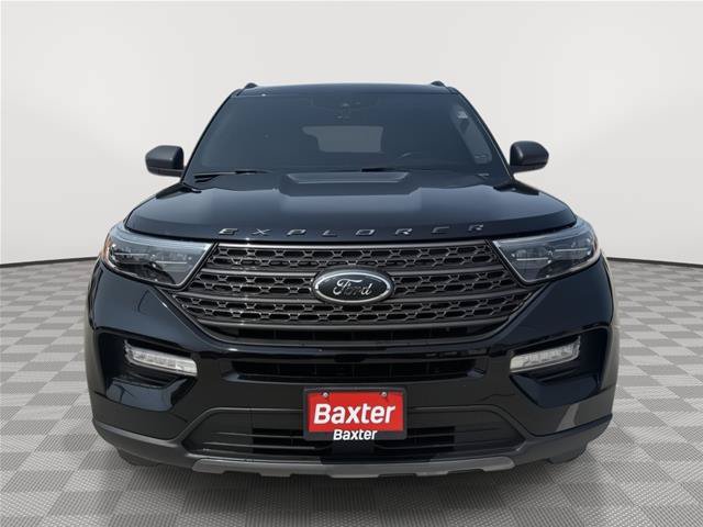 Certified 2021 Ford Explorer XLT w/ Equipment Group 202A AWD/4WD image 2