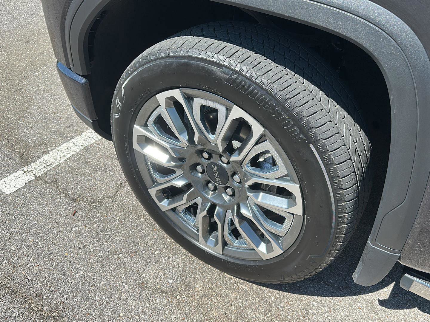 Used 2023 GMC Sierra 1500 Denali Ultimate image 9