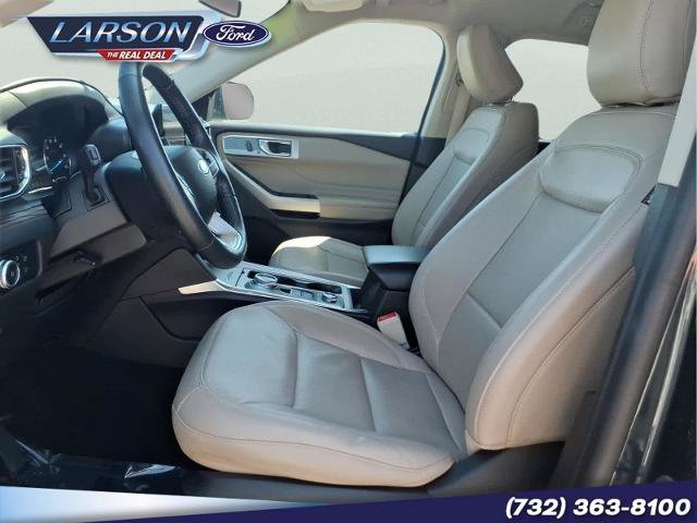 Certified 2023 Ford Explorer Limited AWD/4WD image 17