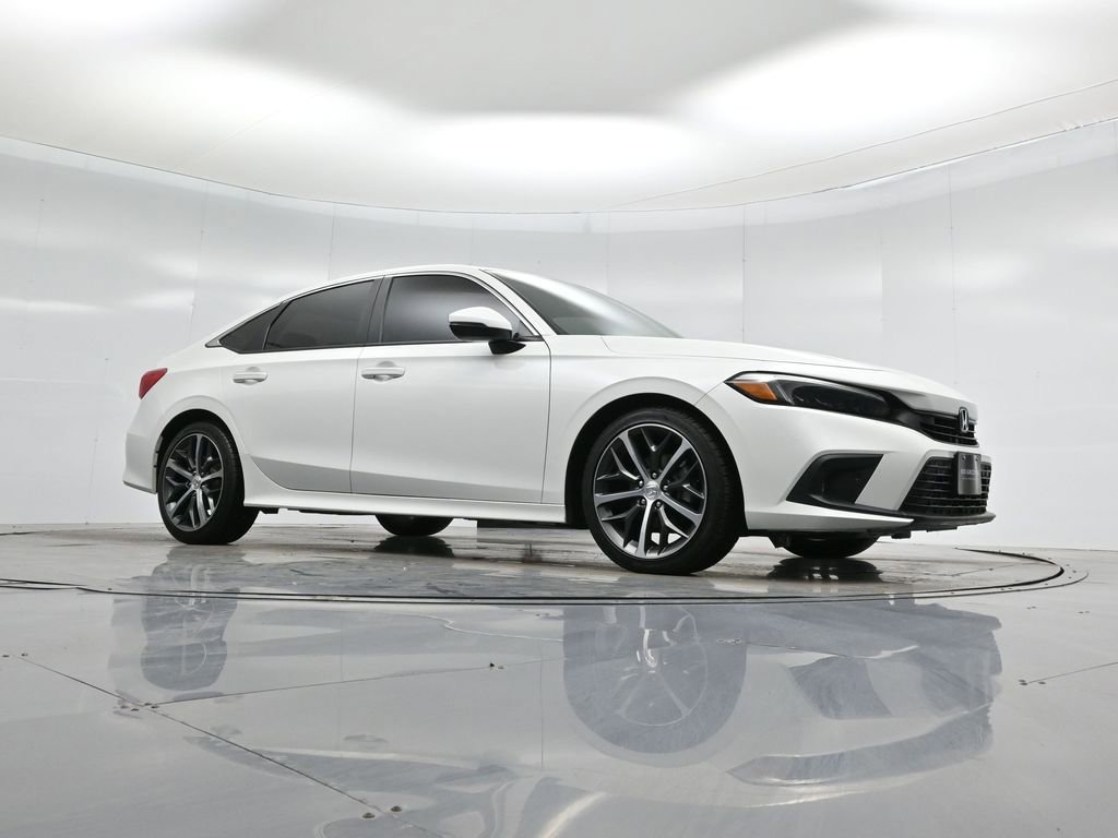 Used 2024 Honda Civic Touring image 2