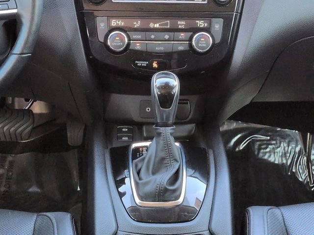 Used 2022 Nissan Rogue Sport SL w/ Premium Package image 19