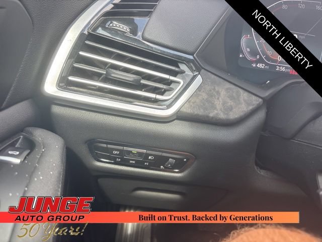 Used 2022 BMW X5 xDrive40i w/ Premium Package AWD/4WD image 20