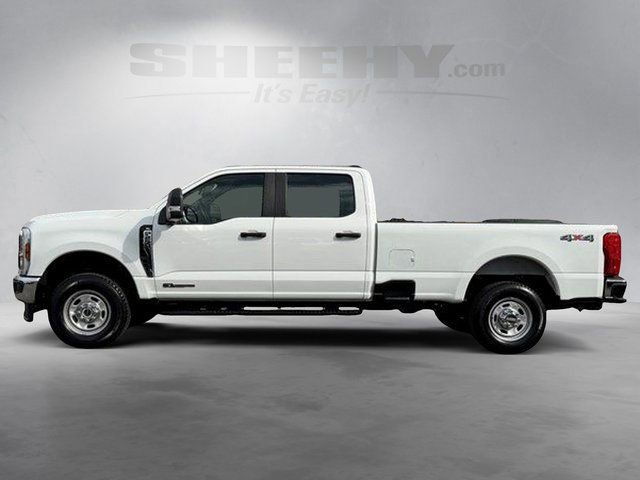 Certified 2025 Ford F250 XL w/ XL Chrome Package AWD/4WD image 2