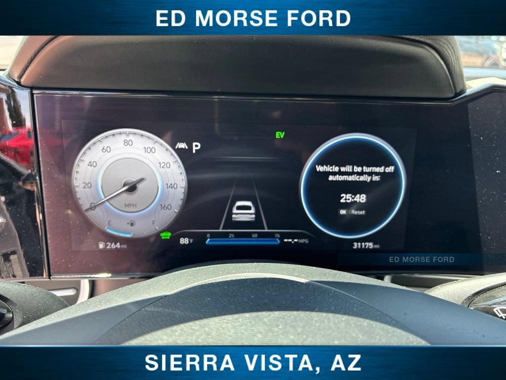 Used 2023 Hyundai Elantra Limited FWD image 32
