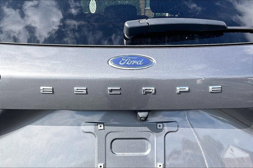Certified 2023 Ford Escape Active AWD/4WD image 31