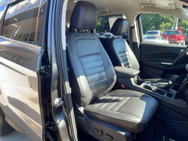 Certified 2017 Ford Escape Titanium AWD/4WD image 30