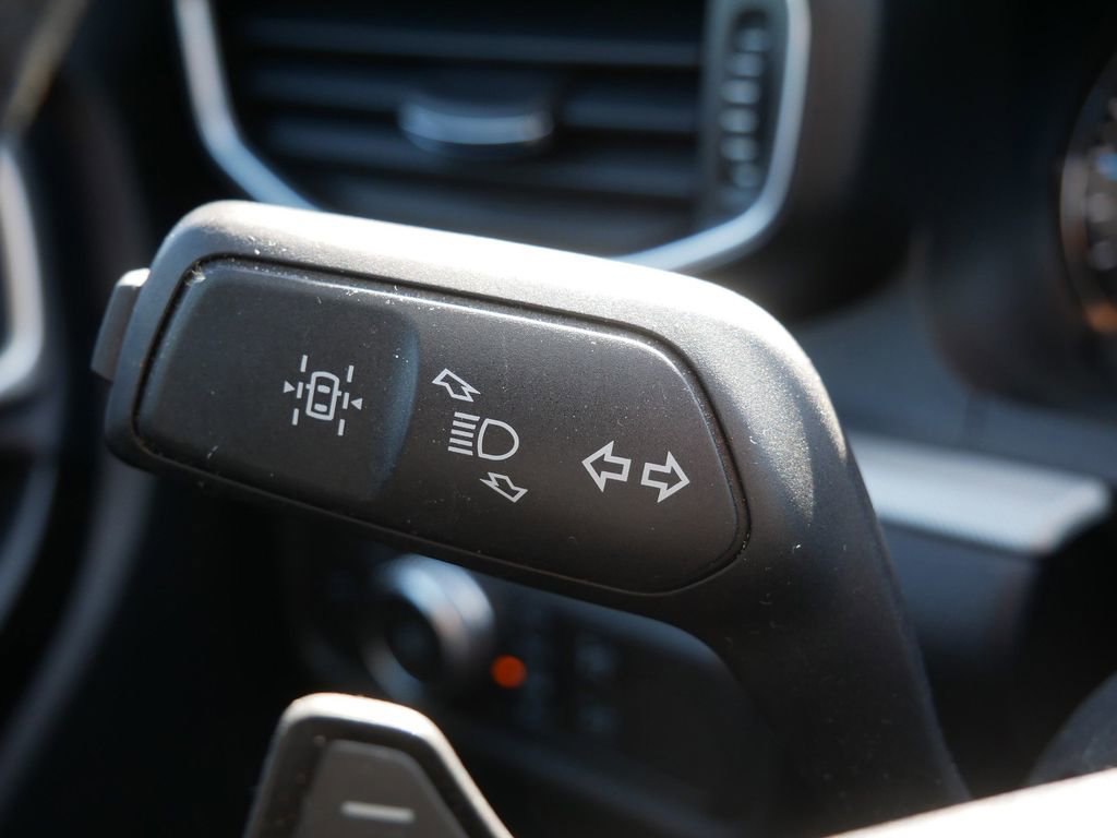 Certified 2020 Ford Explorer XLT w/ Equipment Group 202A image 27