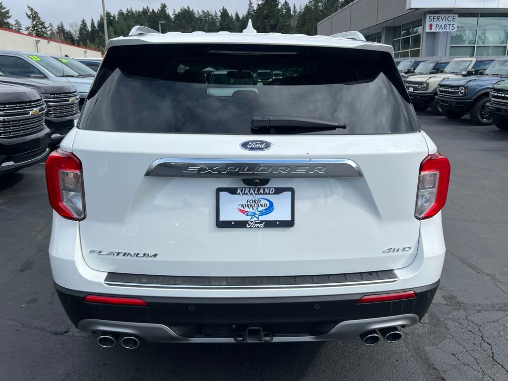 Certified 2022 Ford Explorer Platinum w/ Equipment Group 601A image 8