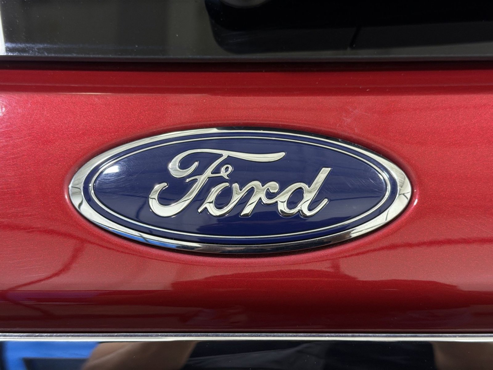 Certified 2020 Ford Explorer XLT w/ Equipment Group 202A AWD/4WD image 20