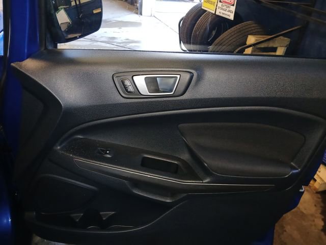 Certified 2018 Ford EcoSport SE w/ SE Convenience Package image 46