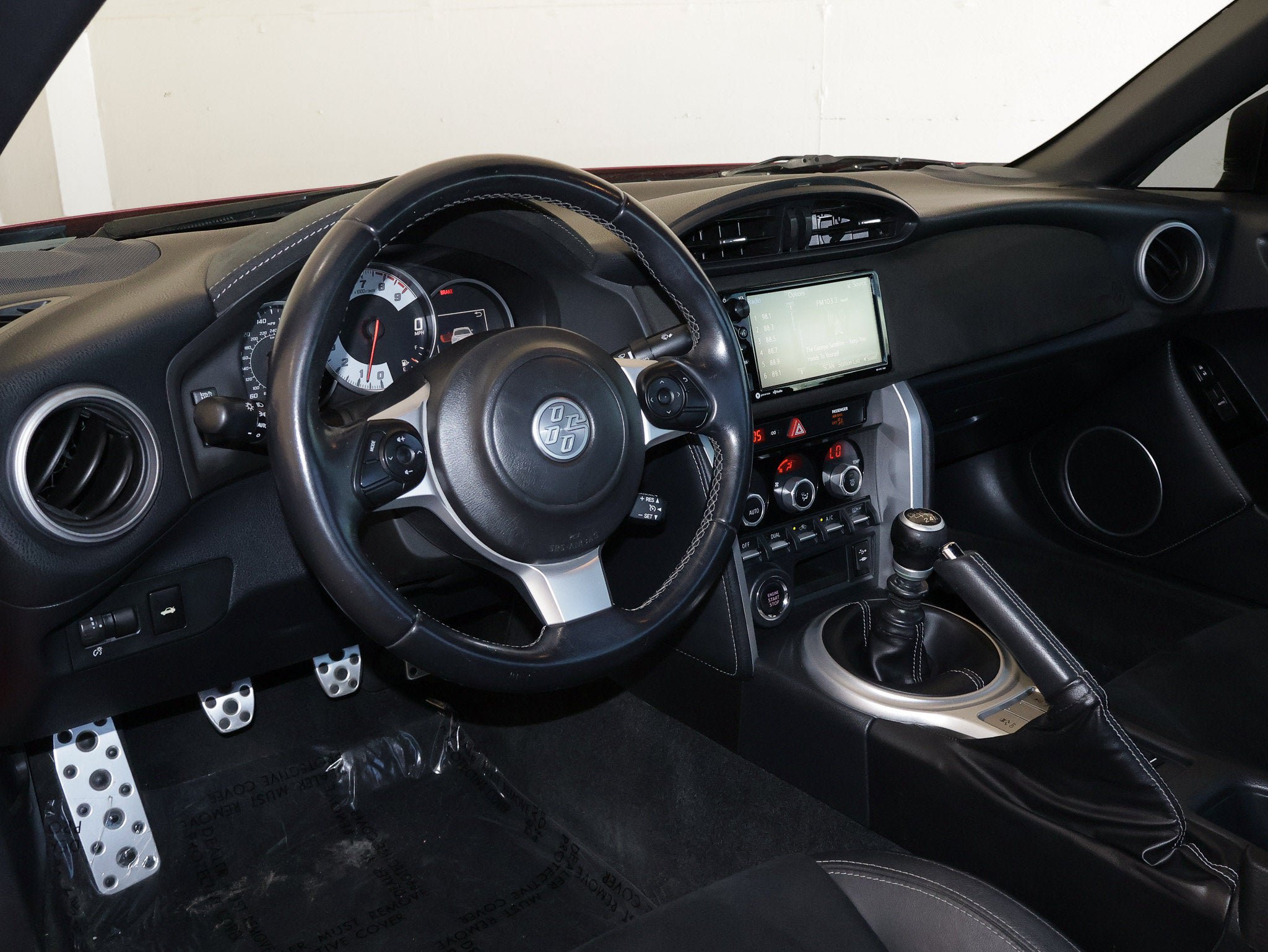 Used 2018 Toyota 86 RWD image 23