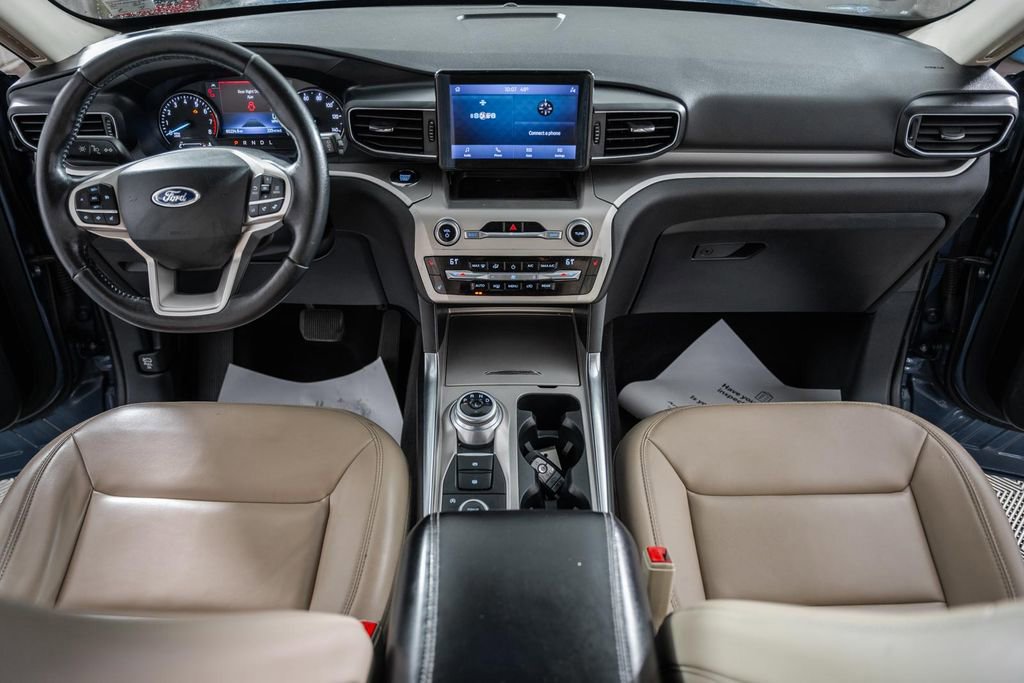 Certified 2021 Ford Explorer XLT w/ Equipment Group 202A image 22