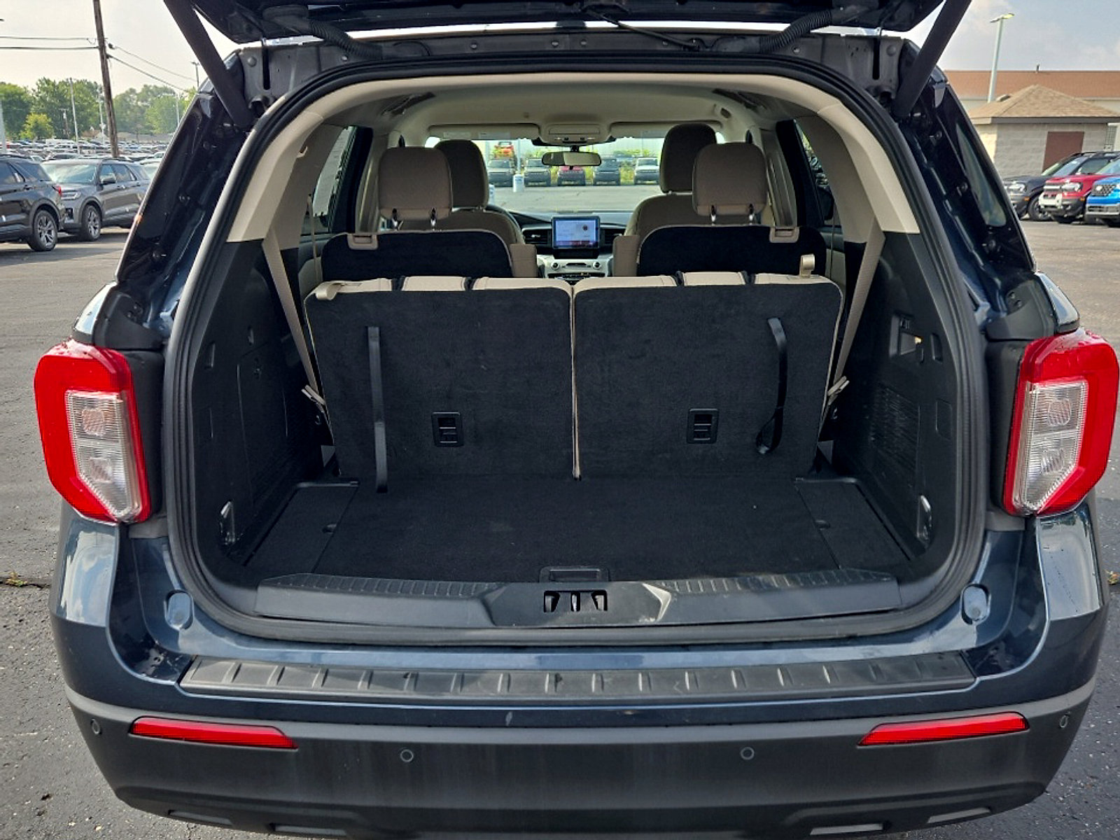 Certified 2023 Ford Explorer XLT AWD/4WD image 23