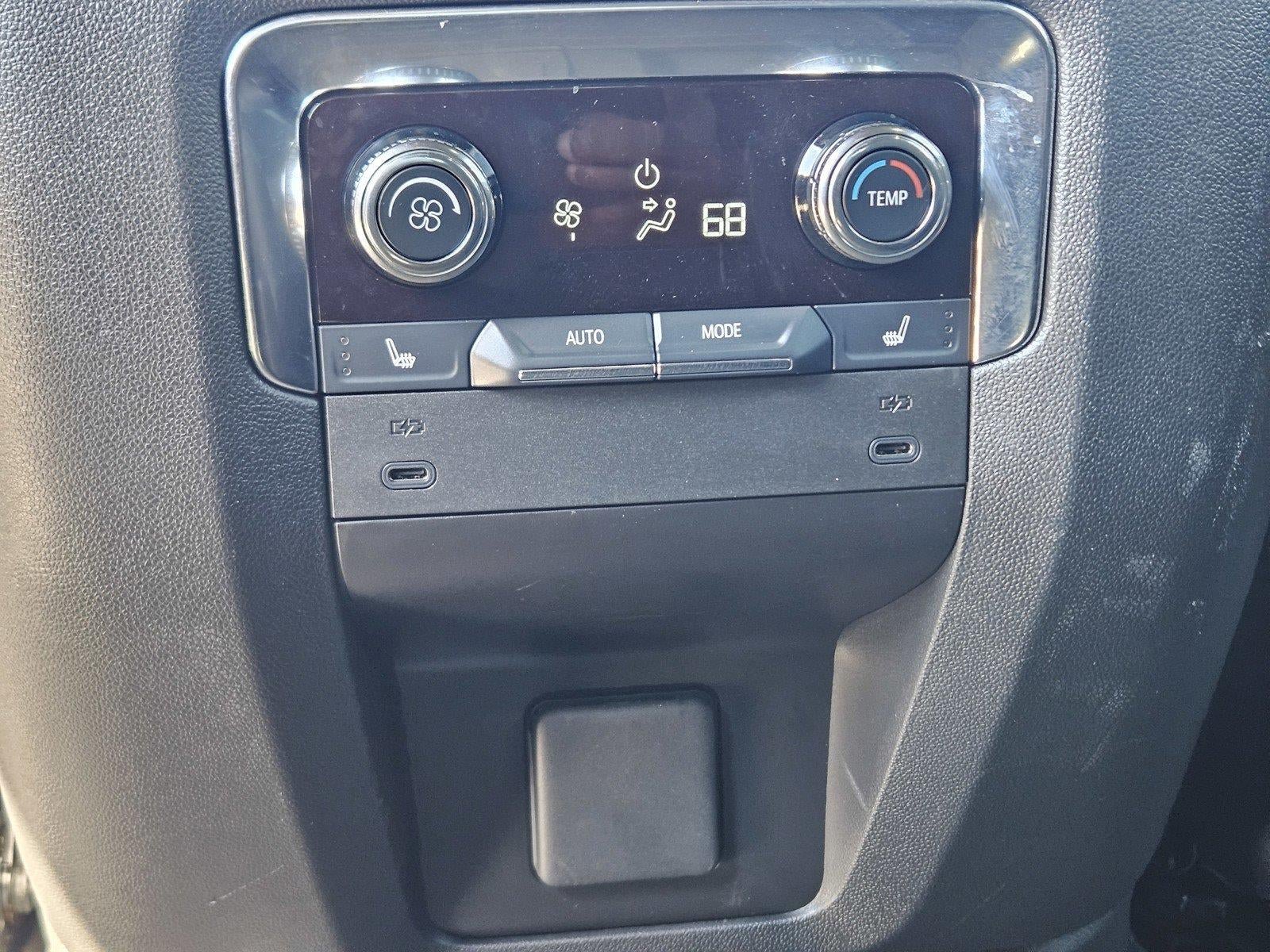 Used 2025 GMC Yukon Denali w/ Sun & Power Step Package AWD/4WD image 15