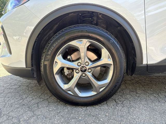 Certified 2025 Ford Escape ST-Line Select AWD/4WD image 10