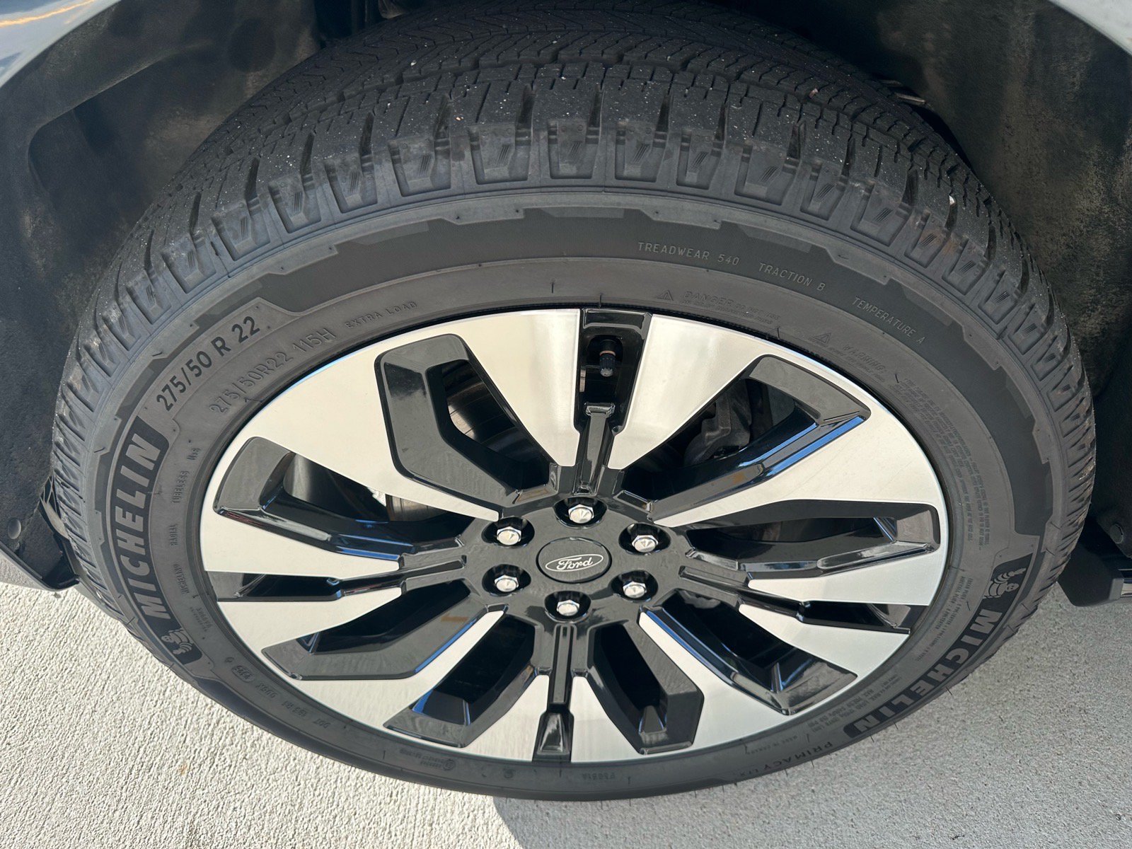 Certified 2025 Ford Expedition Max Platinum w/ Driver's Package AWD/4WD image 7