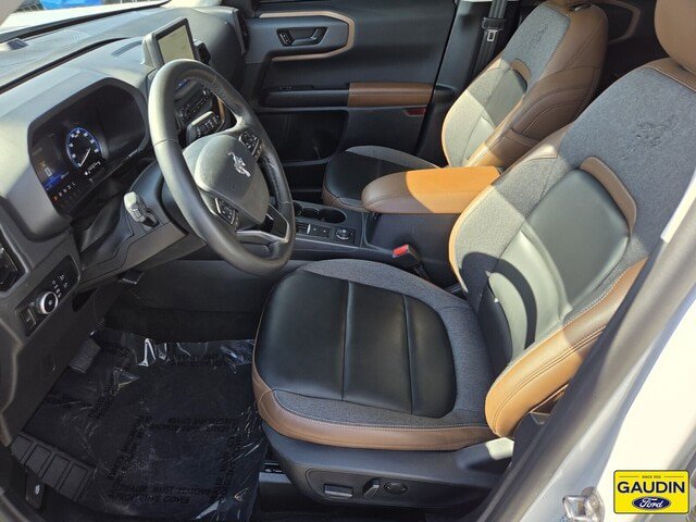 Certified 2024 Ford Bronco Sport Outer Banks w/ Tech Package AWD/4WD image 11