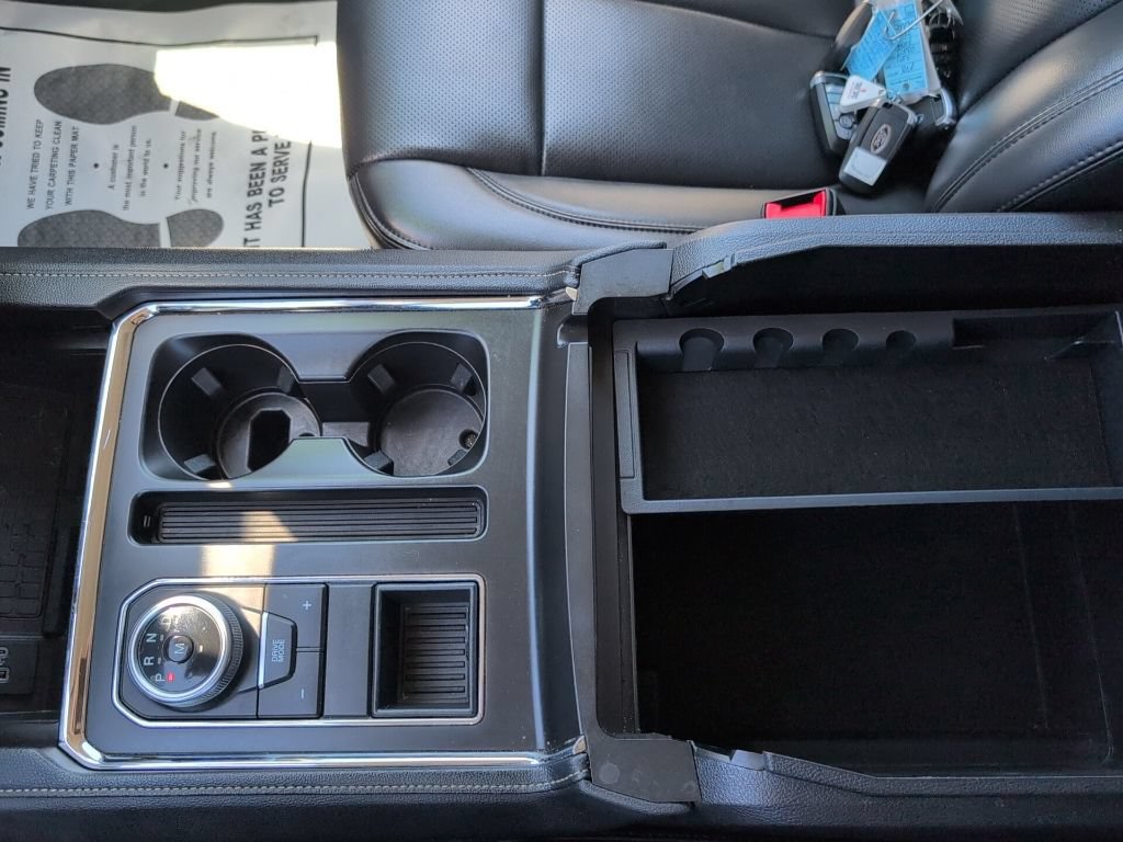 Certified 2024 Ford Expedition XLT RWD image 23